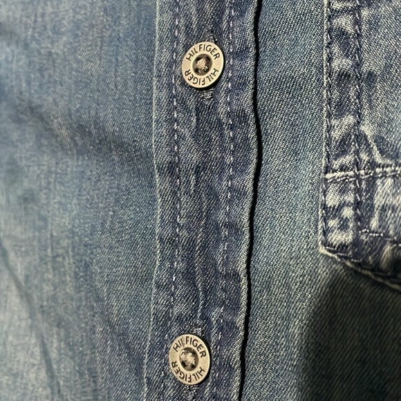 Tommy Hilfiger - Picture 6 of 6